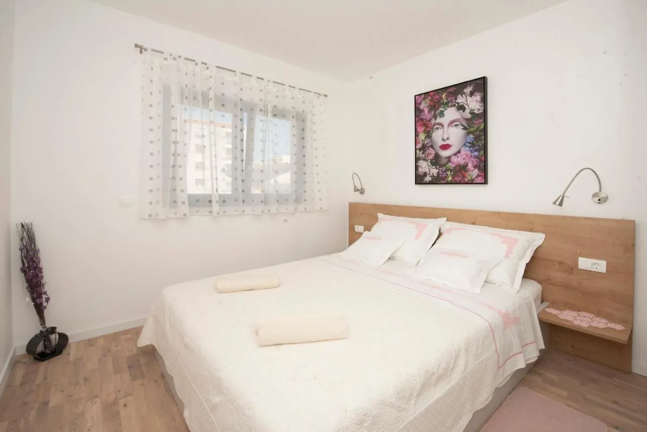 Apartman Gabriela Trogir Apartment
